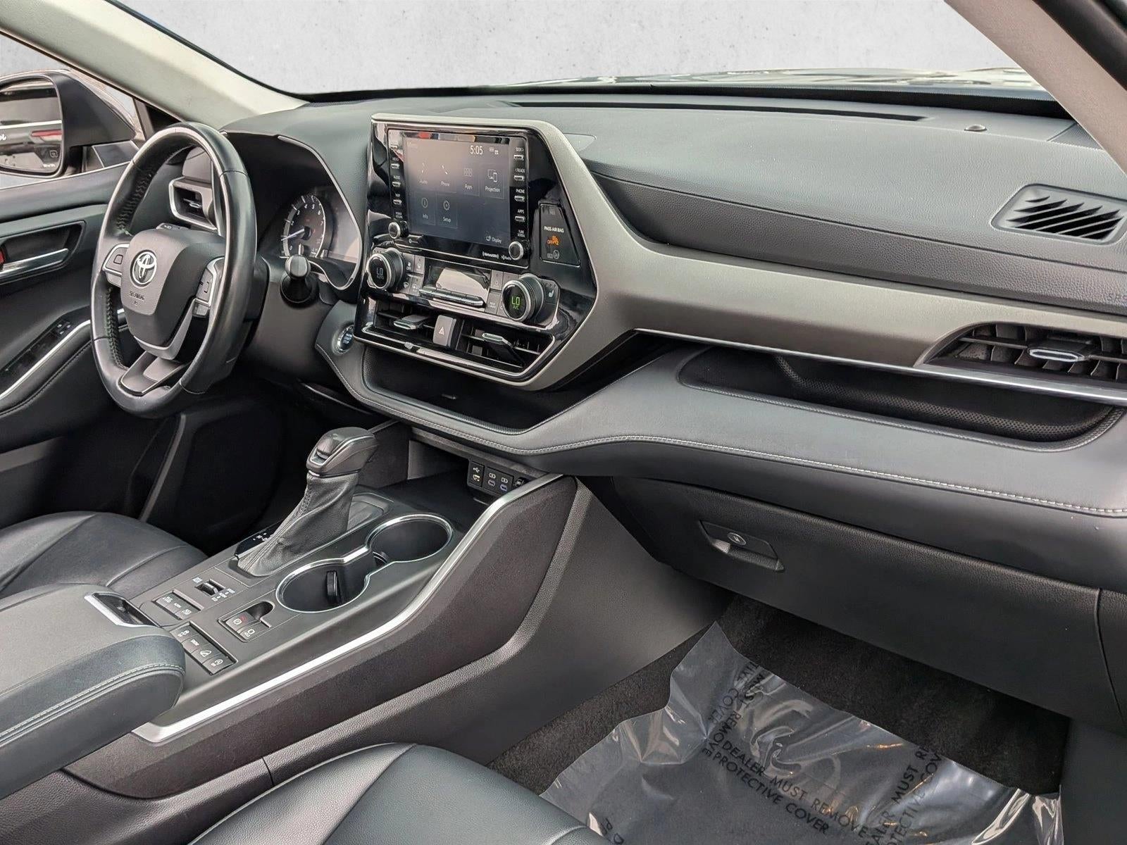 2022 Toyota Highlander XLE AWD (Natl)