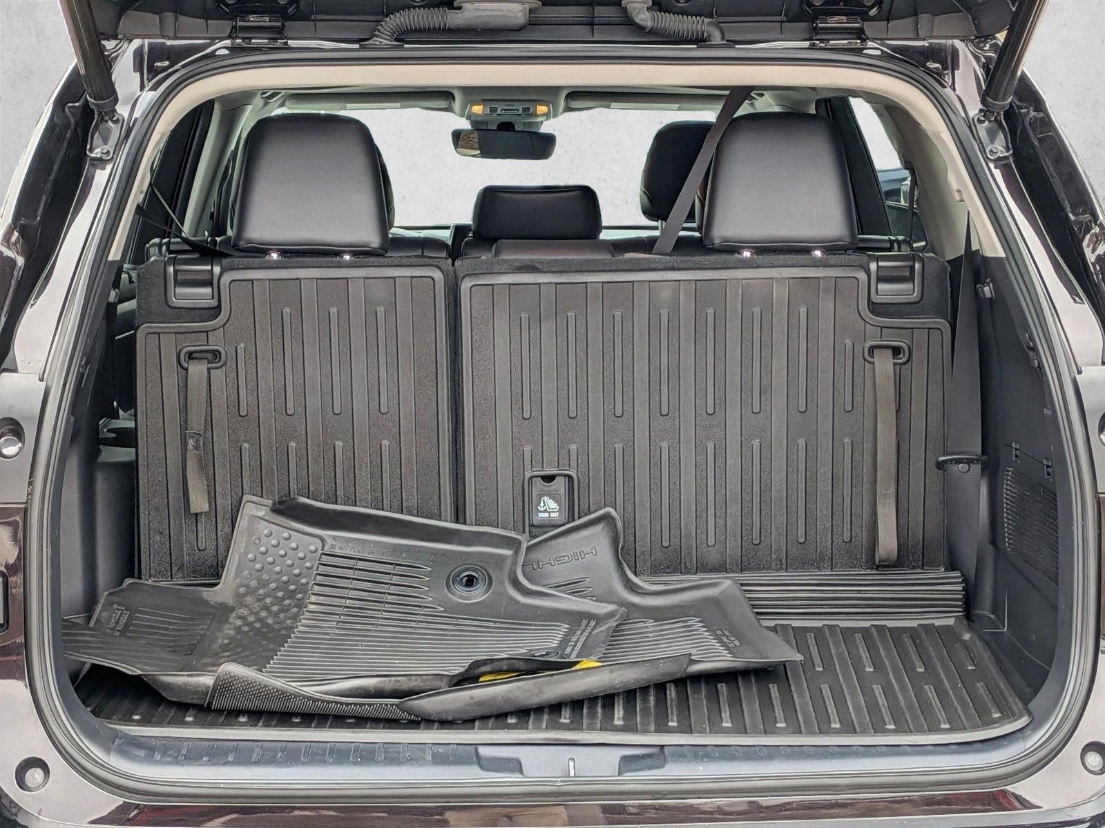 2022 Toyota Highlander XLE AWD (Natl)