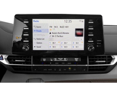 2022 Toyota Sienna XLE FWD 8-Passenger (Natl)