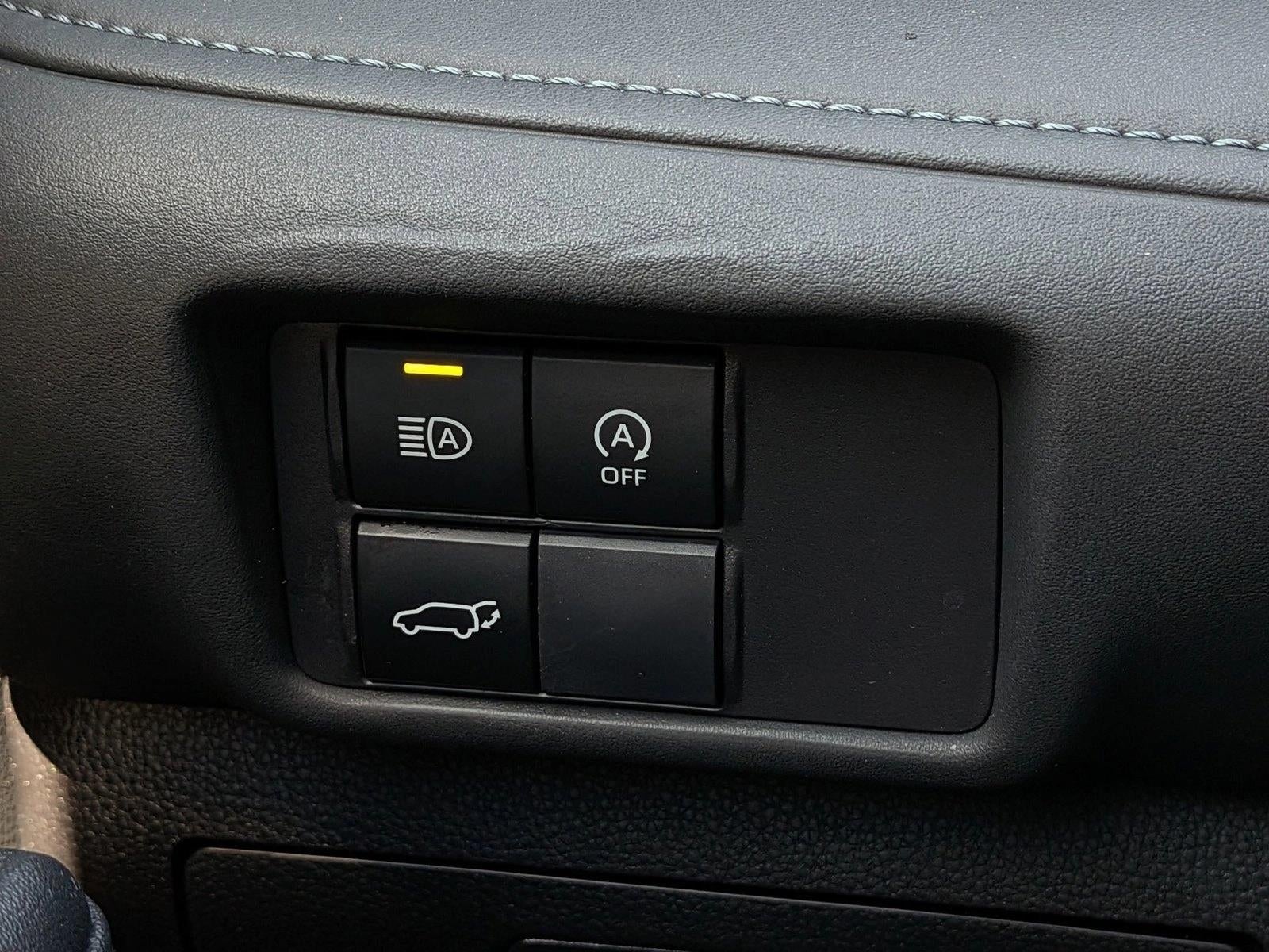 2023 Toyota Highlander XLE FWD (Natl)