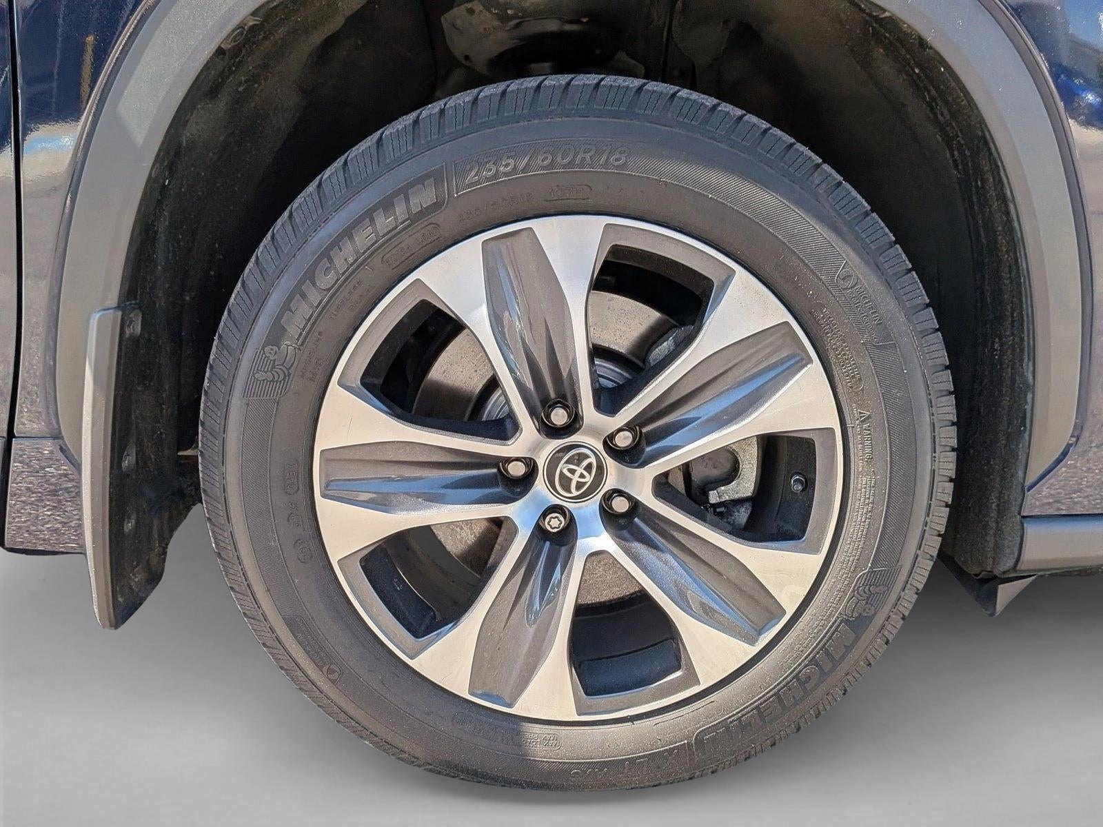 2023 Toyota Highlander XLE FWD (Natl)