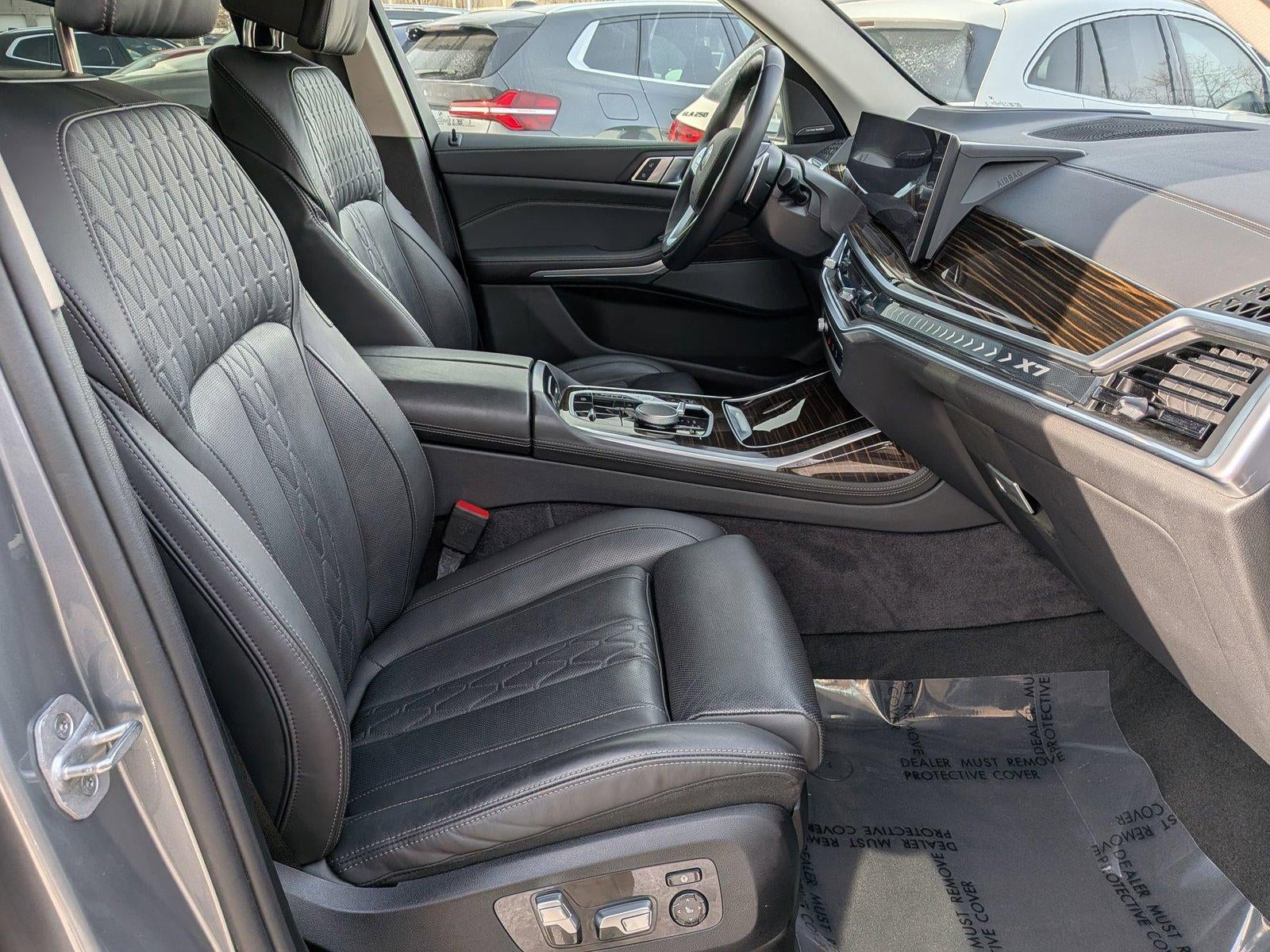 2025 BMW X7 xDrive40i Sports Activity Vehicle