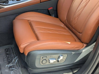 2026 BMW X7 xDrive40i Sports Activity Vehicle