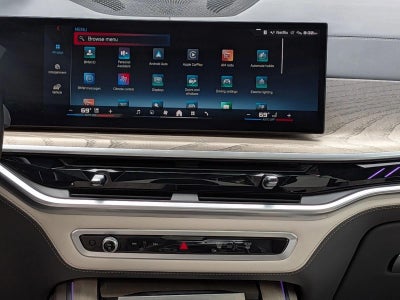 2024 BMW X7 M60i Sports Activity Vehicle