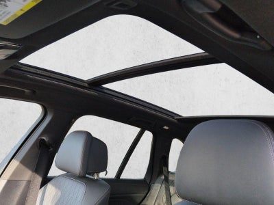 2025 BMW X5 xDrive50e Plug-In Hybrid