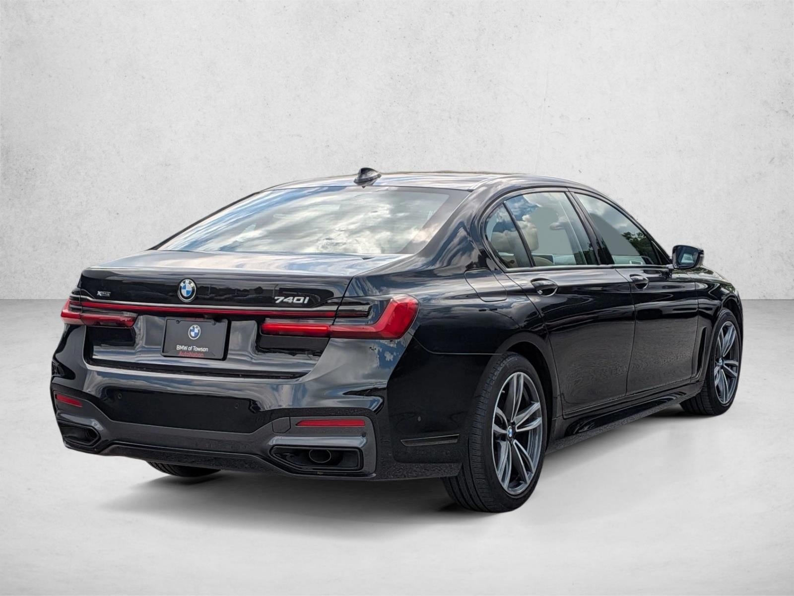 2022 BMW 740i xDrive Sedan