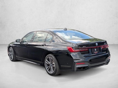 2022 BMW 740i xDrive Sedan