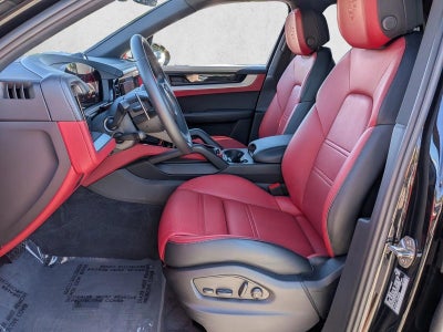 2026 Porsche Cayenne AWD