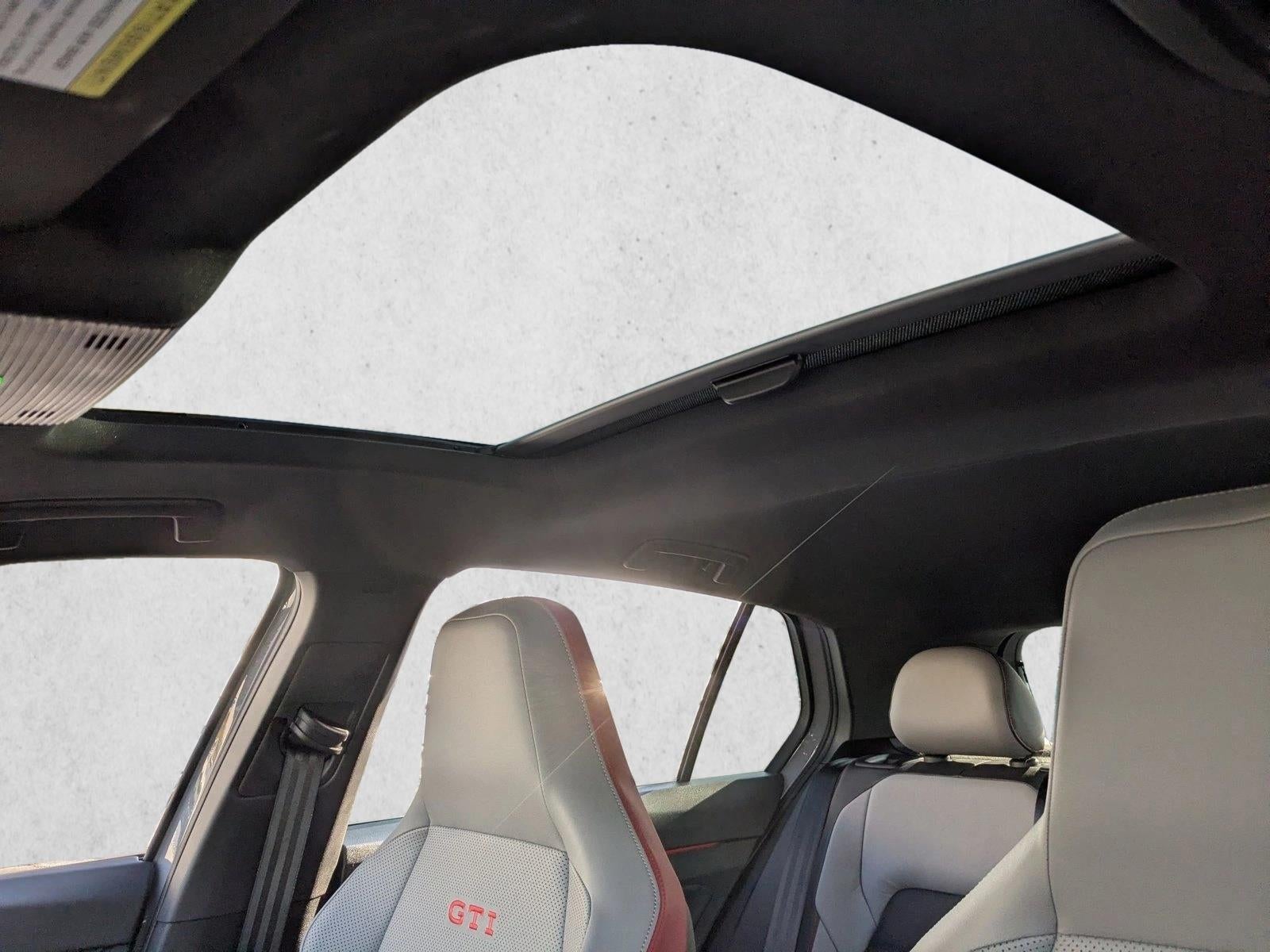 2024 Volkswagen Golf GTI 2.0T SE DSG