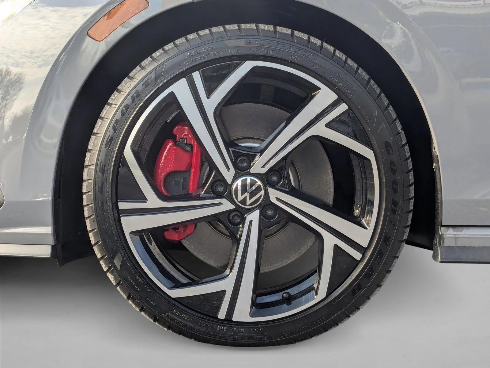 2024 Volkswagen Golf GTI 2.0T SE DSG