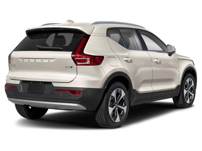 2025 Volvo XC40 B5 AWD Ultra Dark Theme