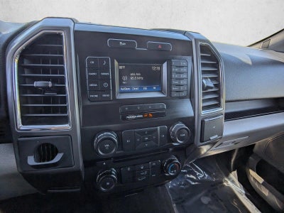 2016 Ford F-150 2WD SuperCrew 5-1/2 Ft Box XLT