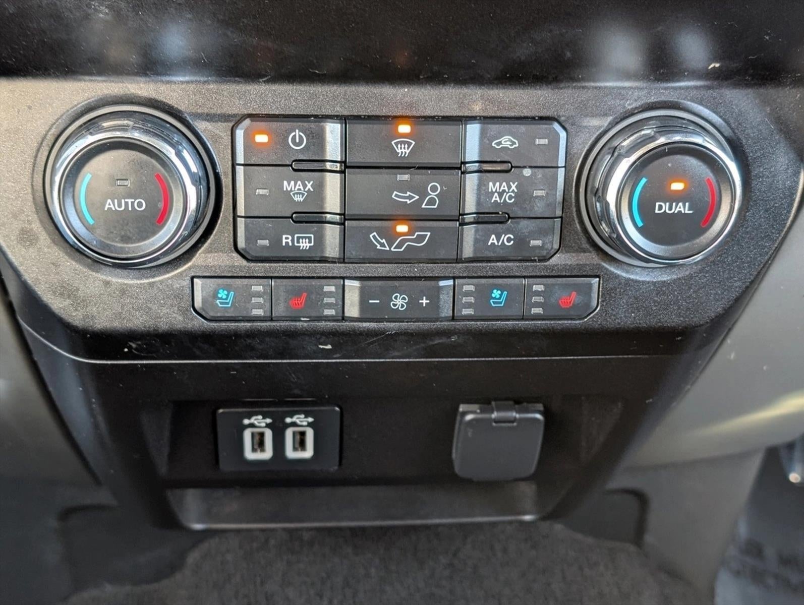 2019 Ford F-150 LARIAT 4WD SuperCrew 5.5' Box