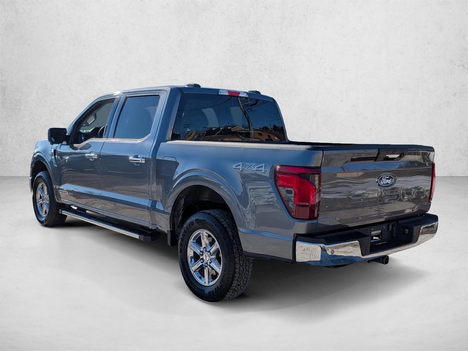 2024 Ford F-150 XLT 4WD SuperCrew 5.5' Box