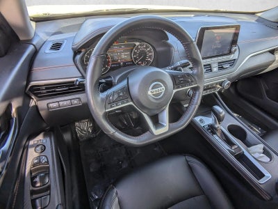 2022 Nissan Altima 2.5 SR Sedan