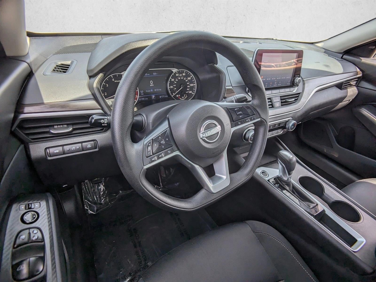 2025 Nissan Altima SV FWD