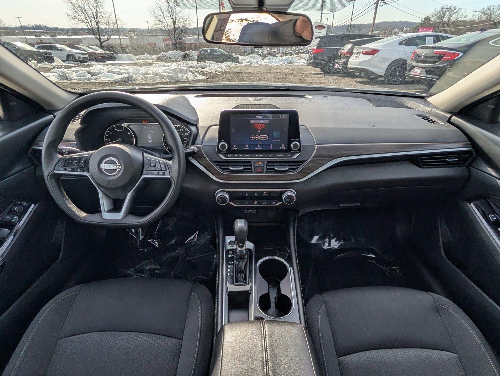 2023 Nissan Altima 2.5 SV Sedan