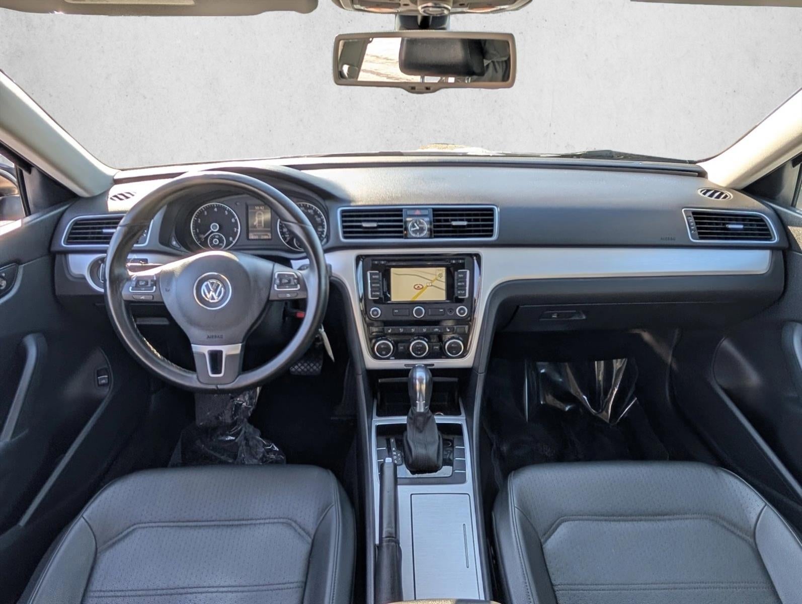 2012 Volkswagen Passat 4dr Sdn 2.5L Manual SE PZEV