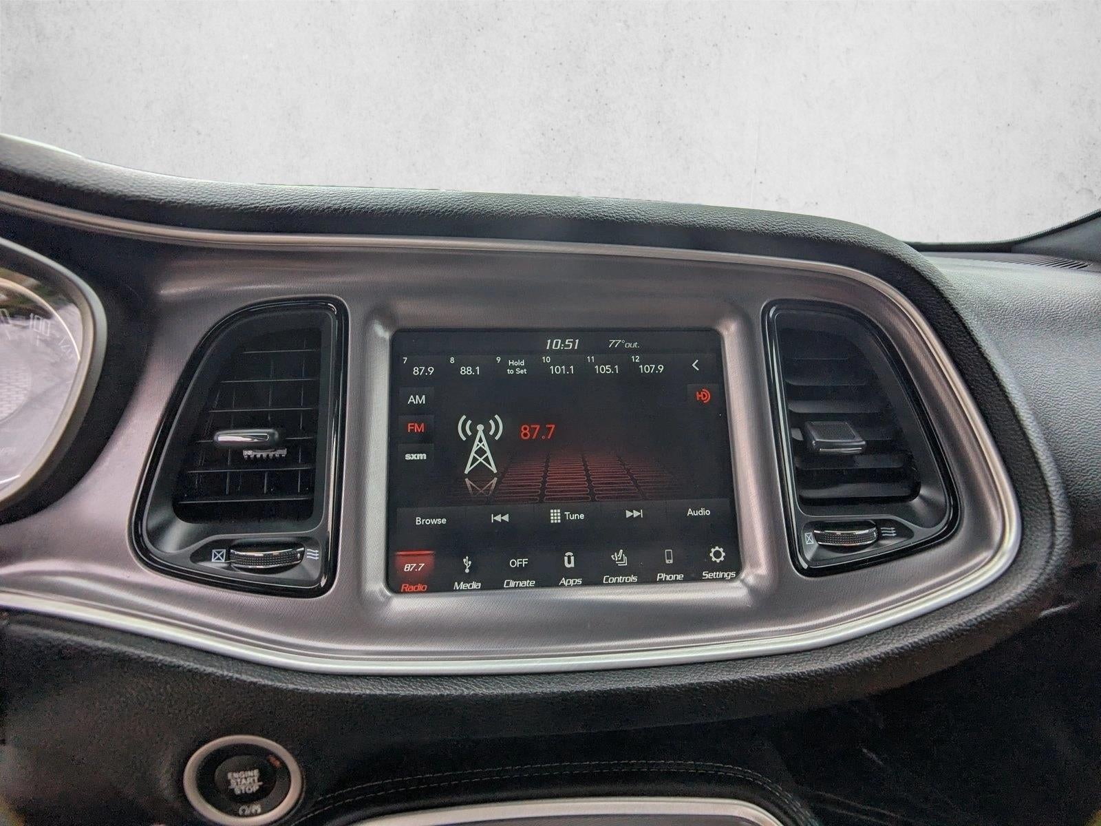 2019 Dodge Challenger SXT RWD
