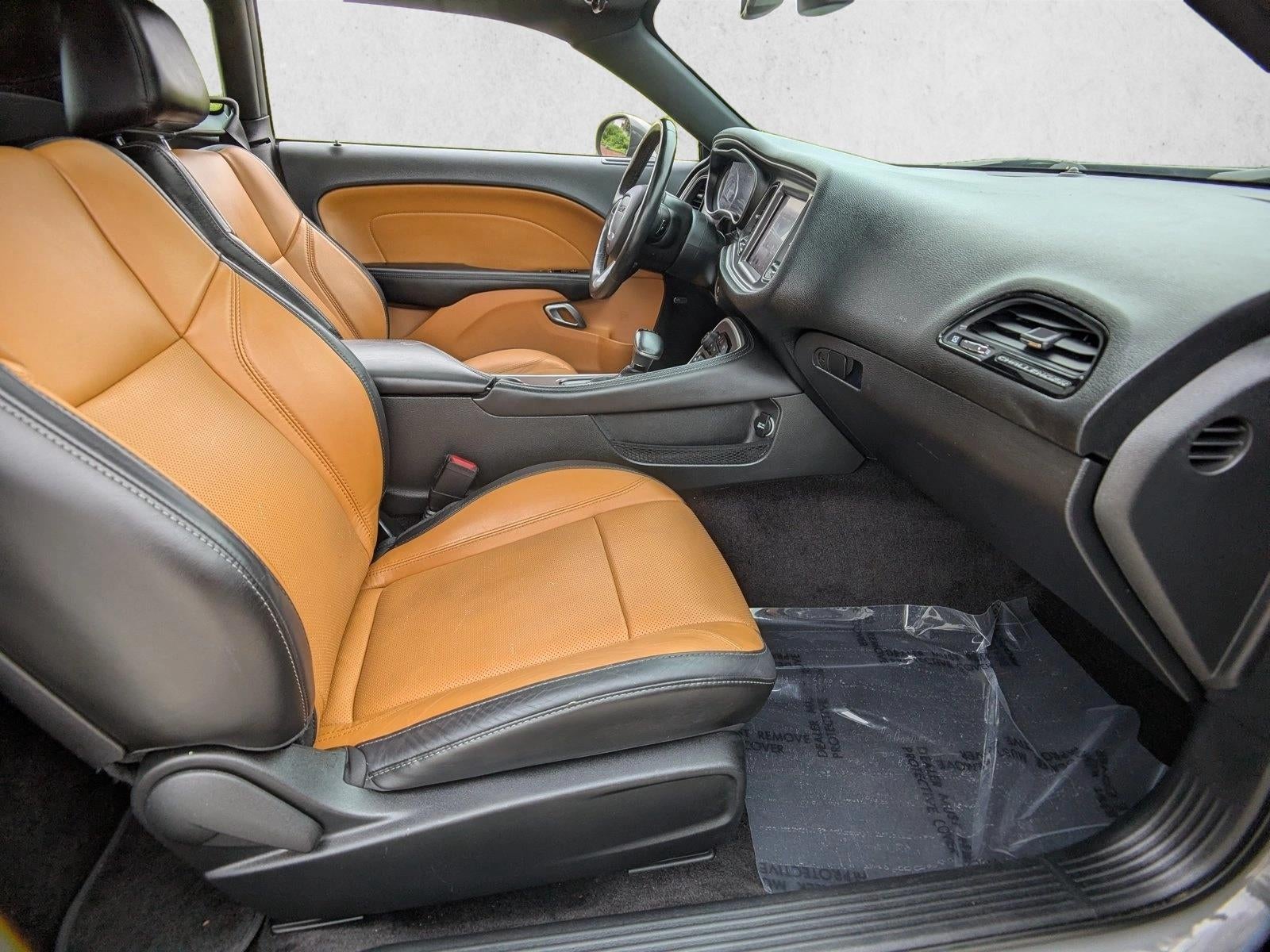 2019 Dodge Challenger SXT RWD
