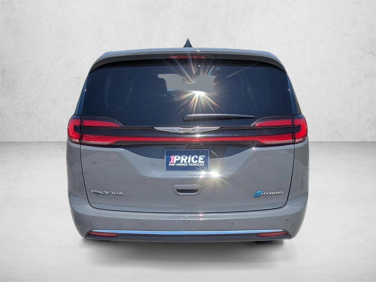 2023 Chrysler Pacifica Hybrid Touring L FWD