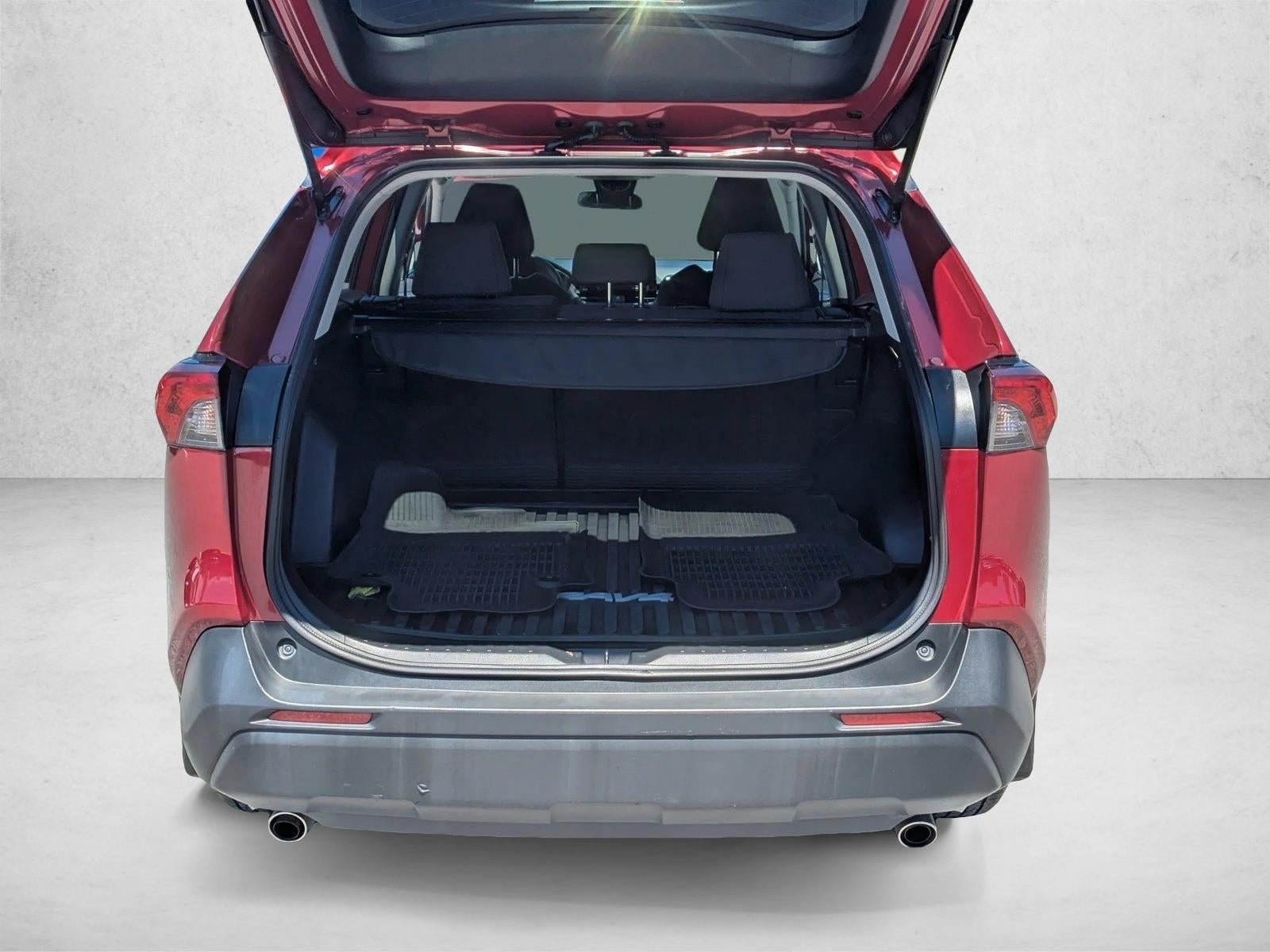 2022 Toyota RAV4 LE AWD (Natl)