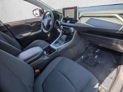 2024 Toyota RAV4 LE FWD (GS)