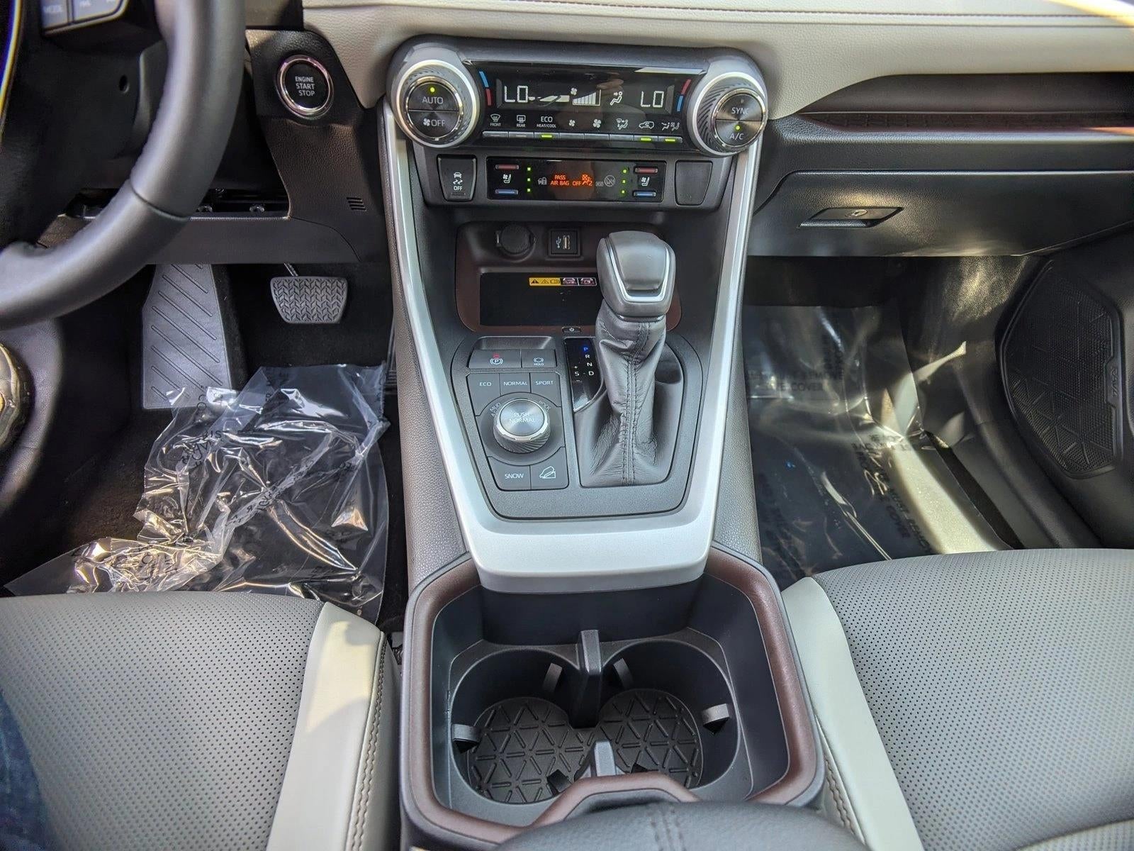 2025 Toyota RAV4 Limited AWD (Natl)