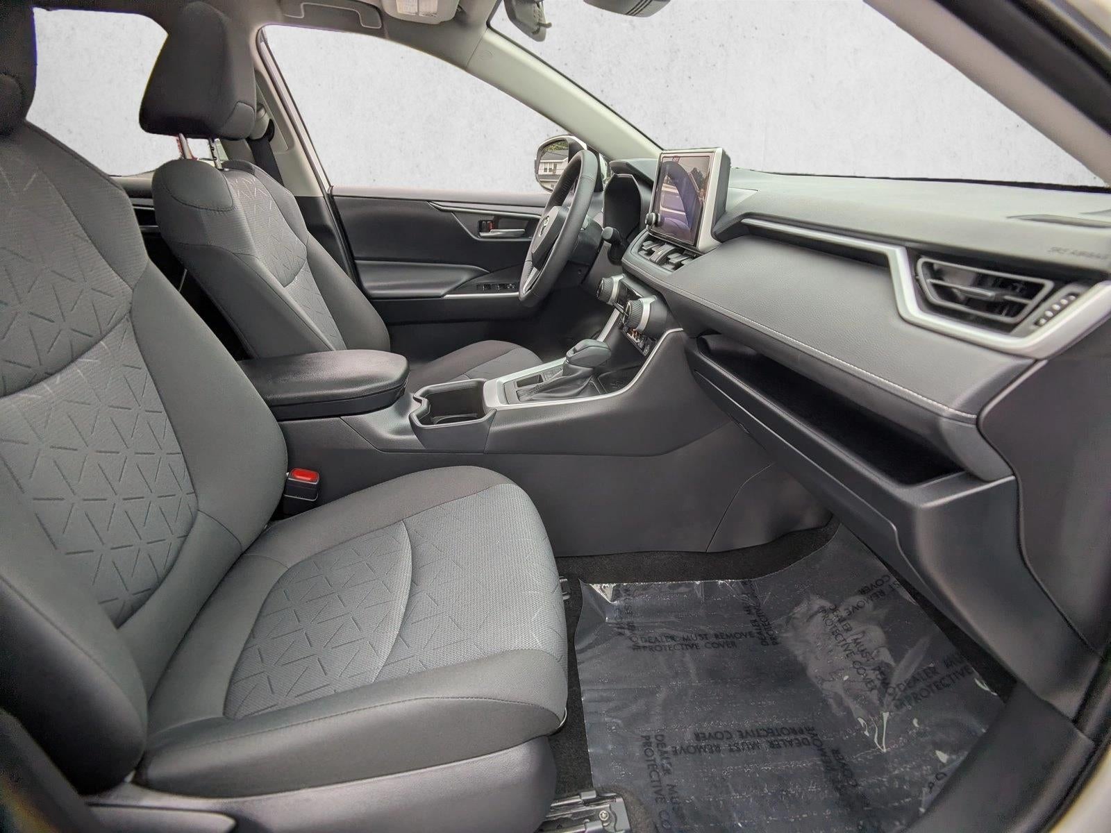 2025 Toyota RAV4 XLE AWD (Natl)
