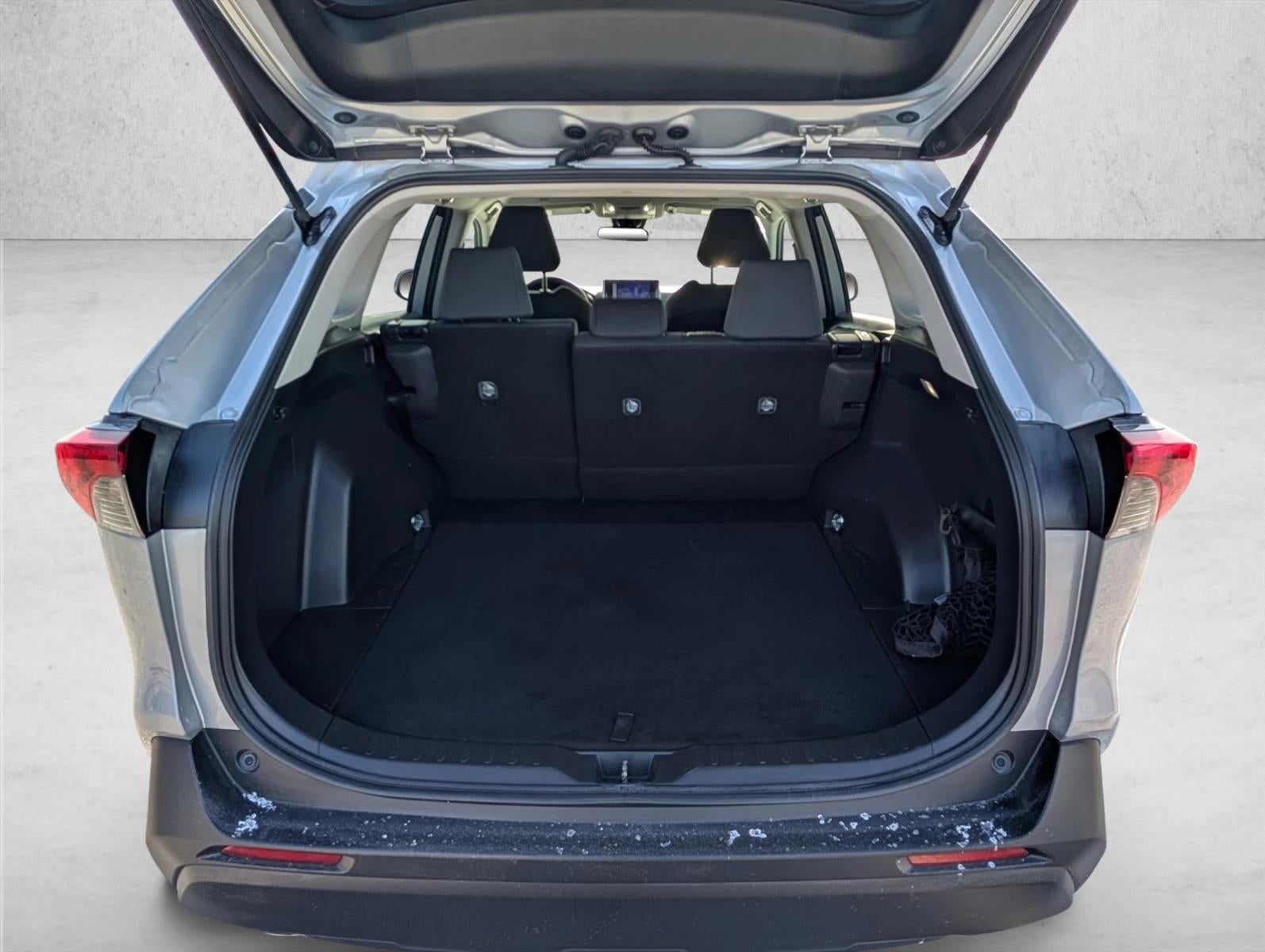 2024 Toyota RAV4 XLE FWD (GS)