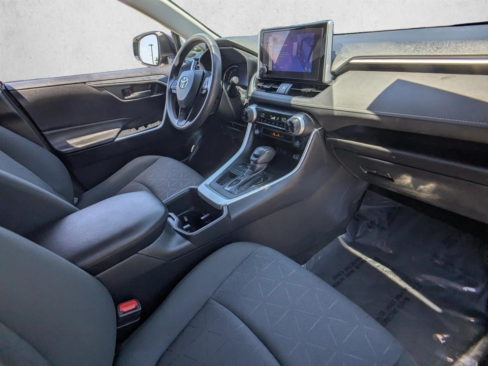 2024 Toyota RAV4 XLE FWD (GS)