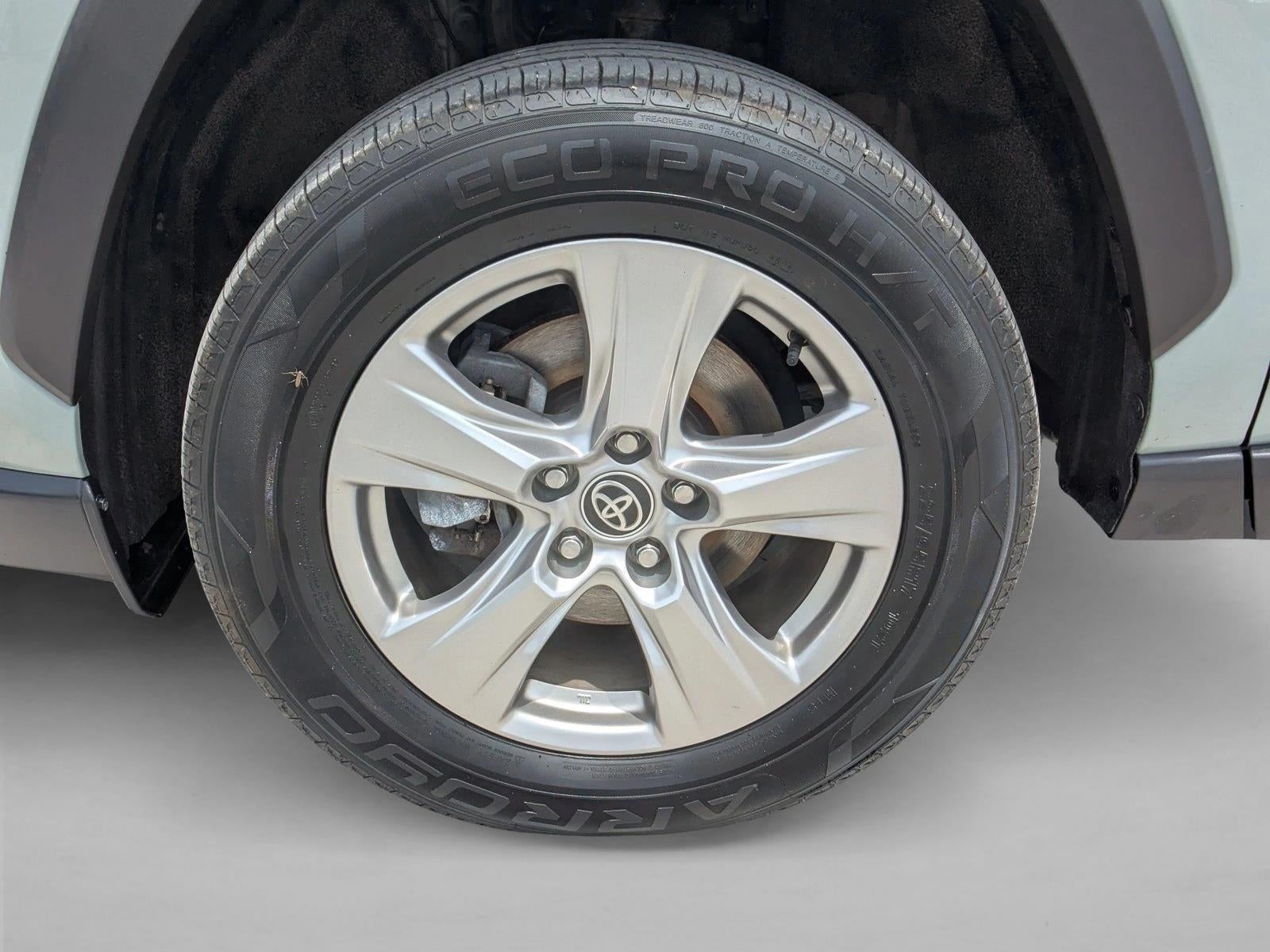 2023 Toyota RAV4 XLE FWD (GS)