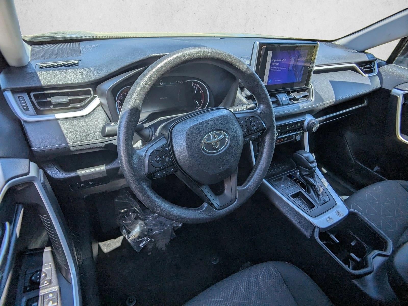 2024 Toyota RAV4 XLE FWD (GS)
