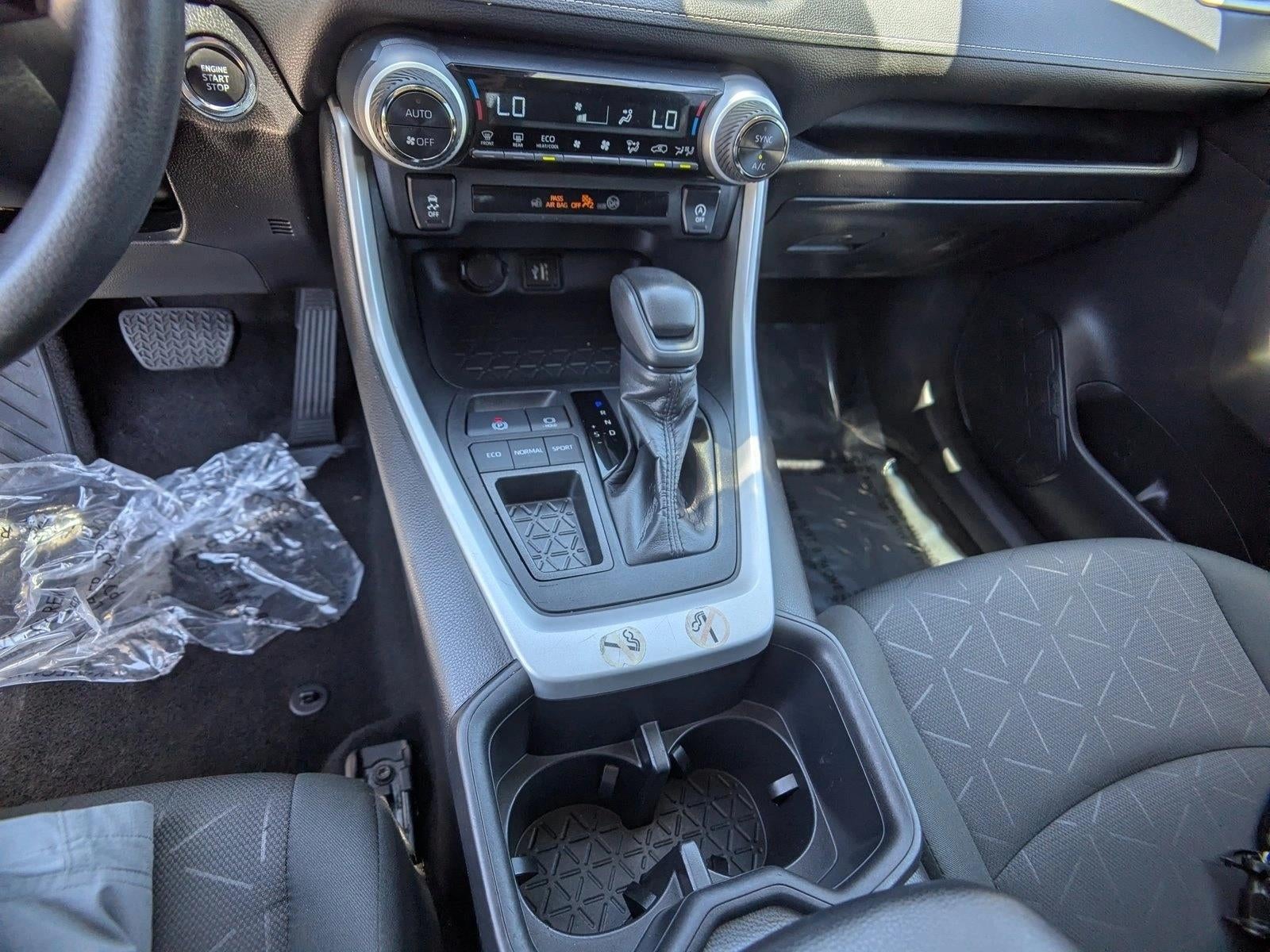 2024 Toyota RAV4 XLE FWD (GS)