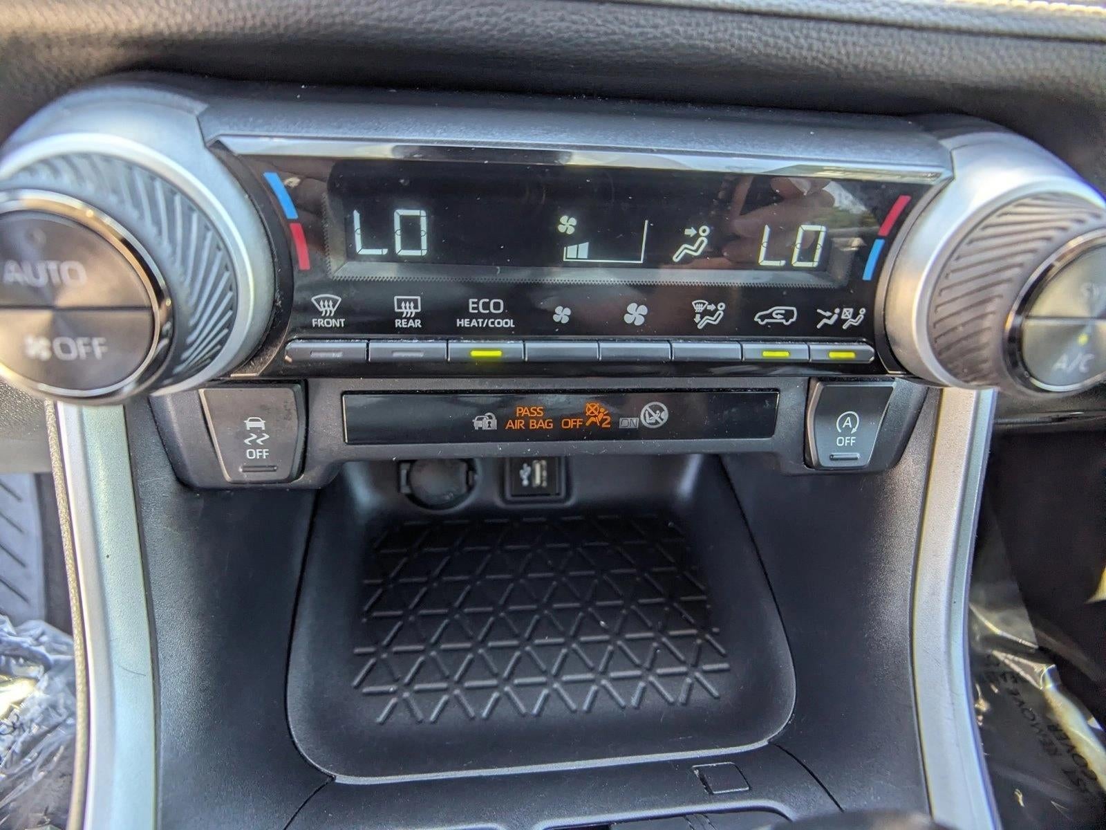 2024 Toyota RAV4 XLE FWD (GS)