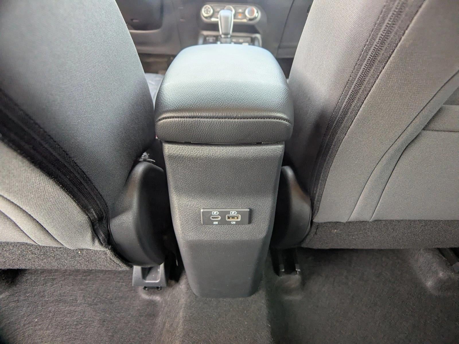 2025 Nissan Kicks SV FWD