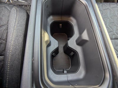 2025 Nissan Kicks SV FWD