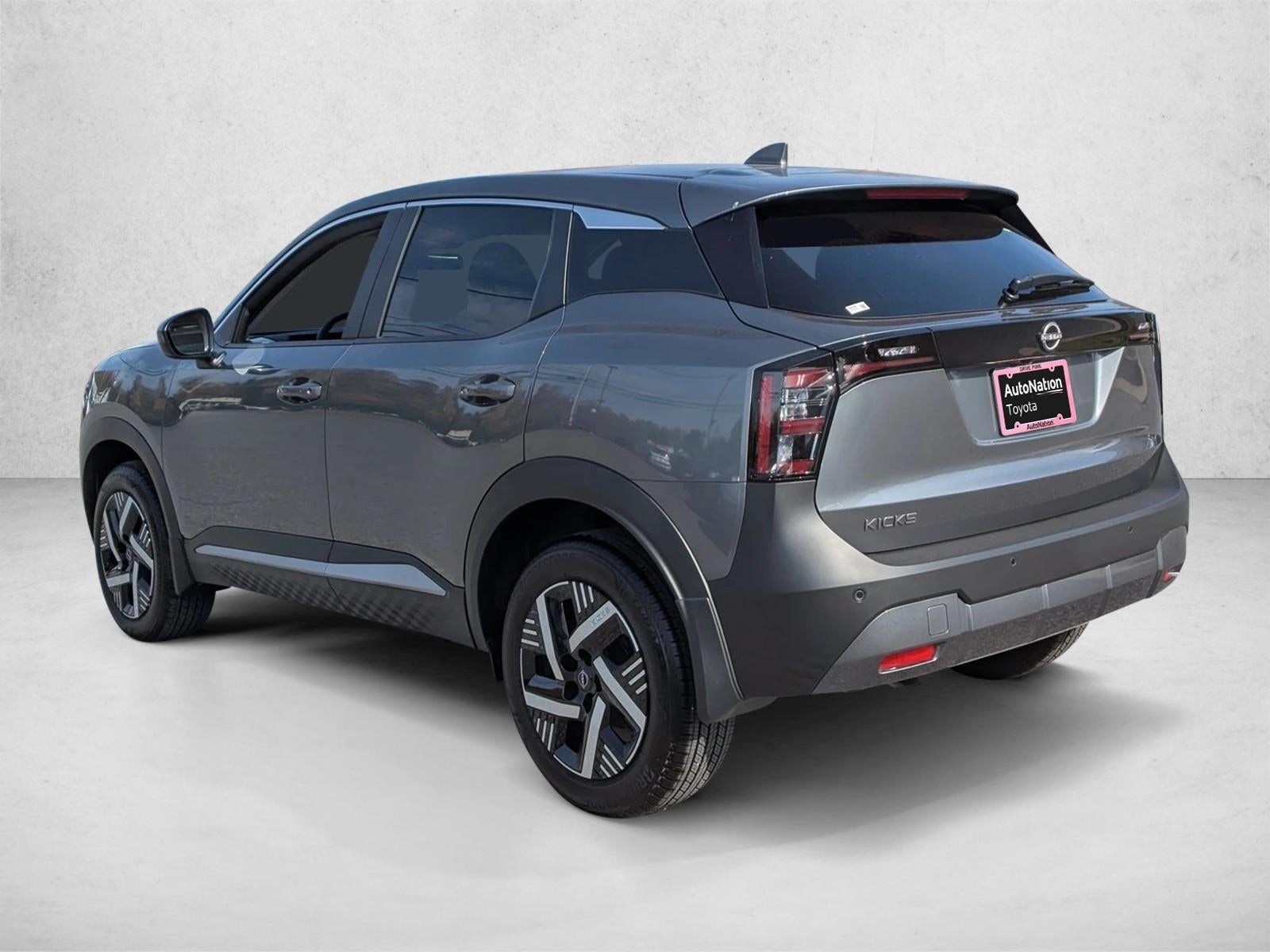 2025 Nissan Kicks SV FWD