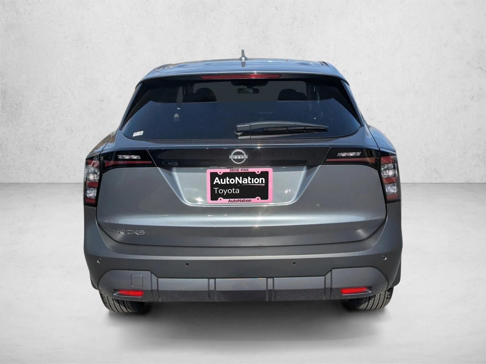 2025 Nissan Kicks SV FWD