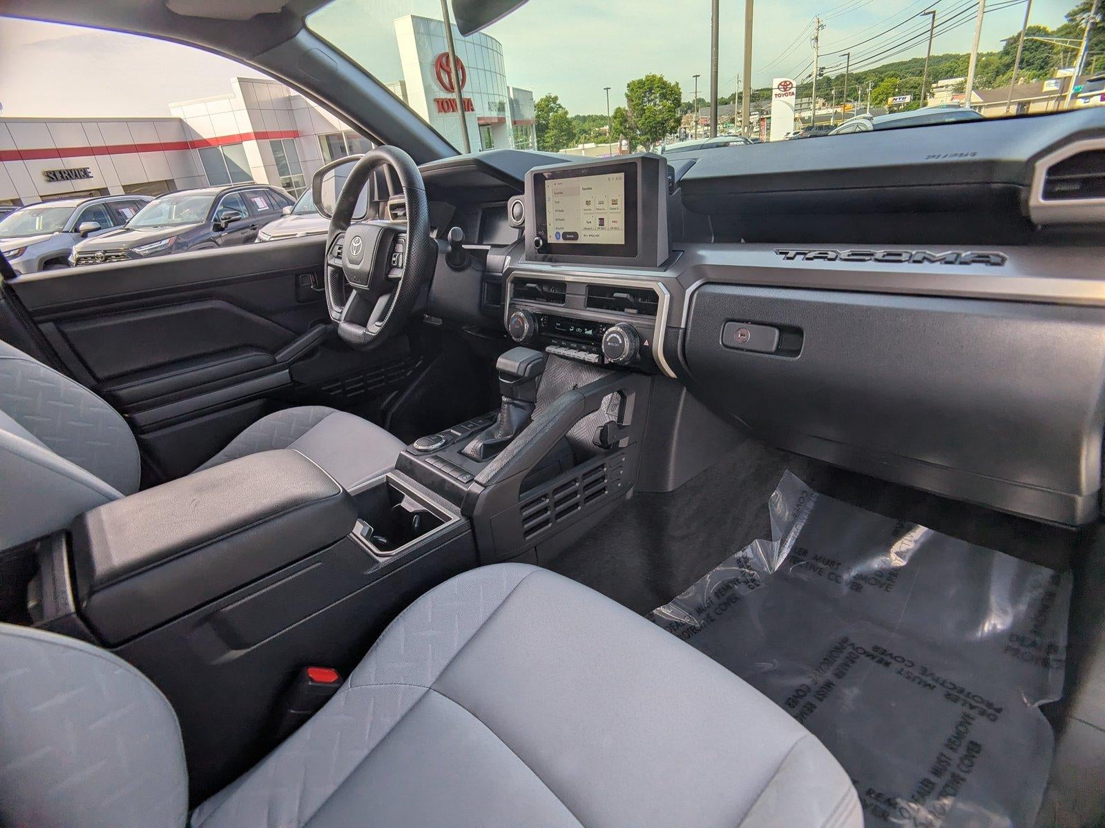 2025 Toyota Tacoma 2WD 2WD SR5 Double Cab 5' Bed AT (Natl)