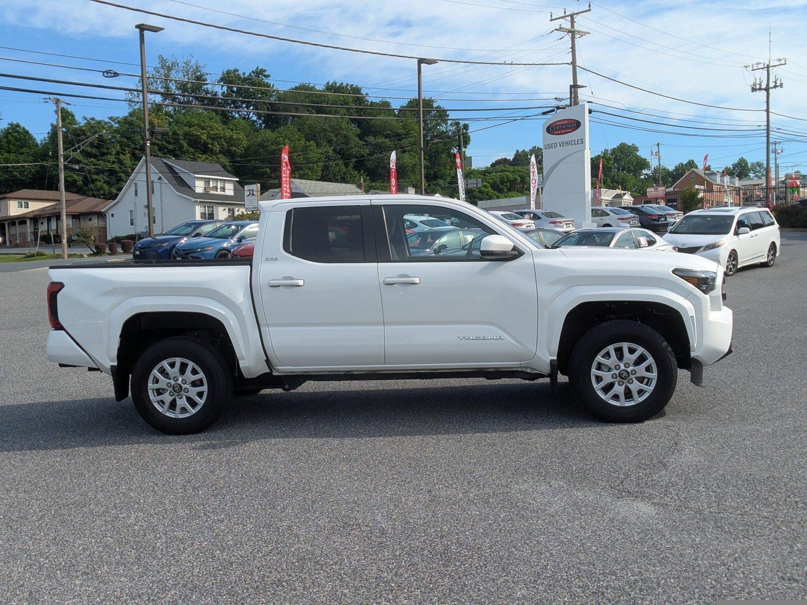 2025 Toyota Tacoma 2WD 2WD SR5 Double Cab 5' Bed AT (Natl)