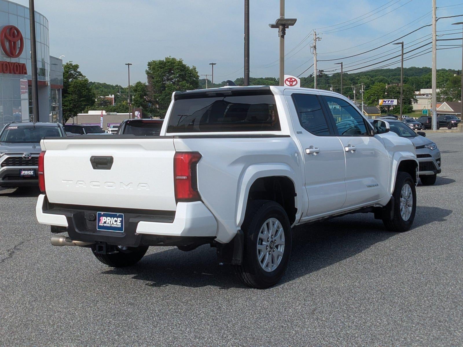 2025 Toyota Tacoma 2WD 2WD SR5 Double Cab 5' Bed AT (Natl)