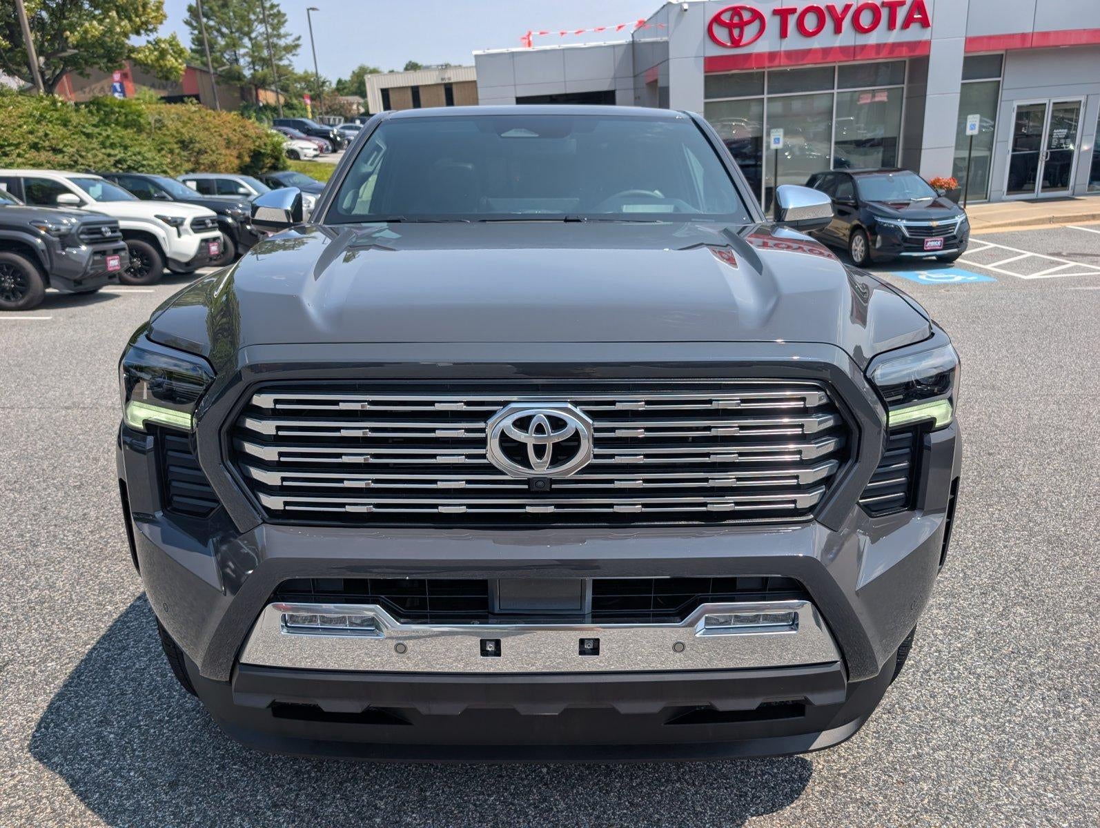 2025 Toyota Tacoma 4WD 4WD Limited Double Cab 5' Bed AT (Natl)
