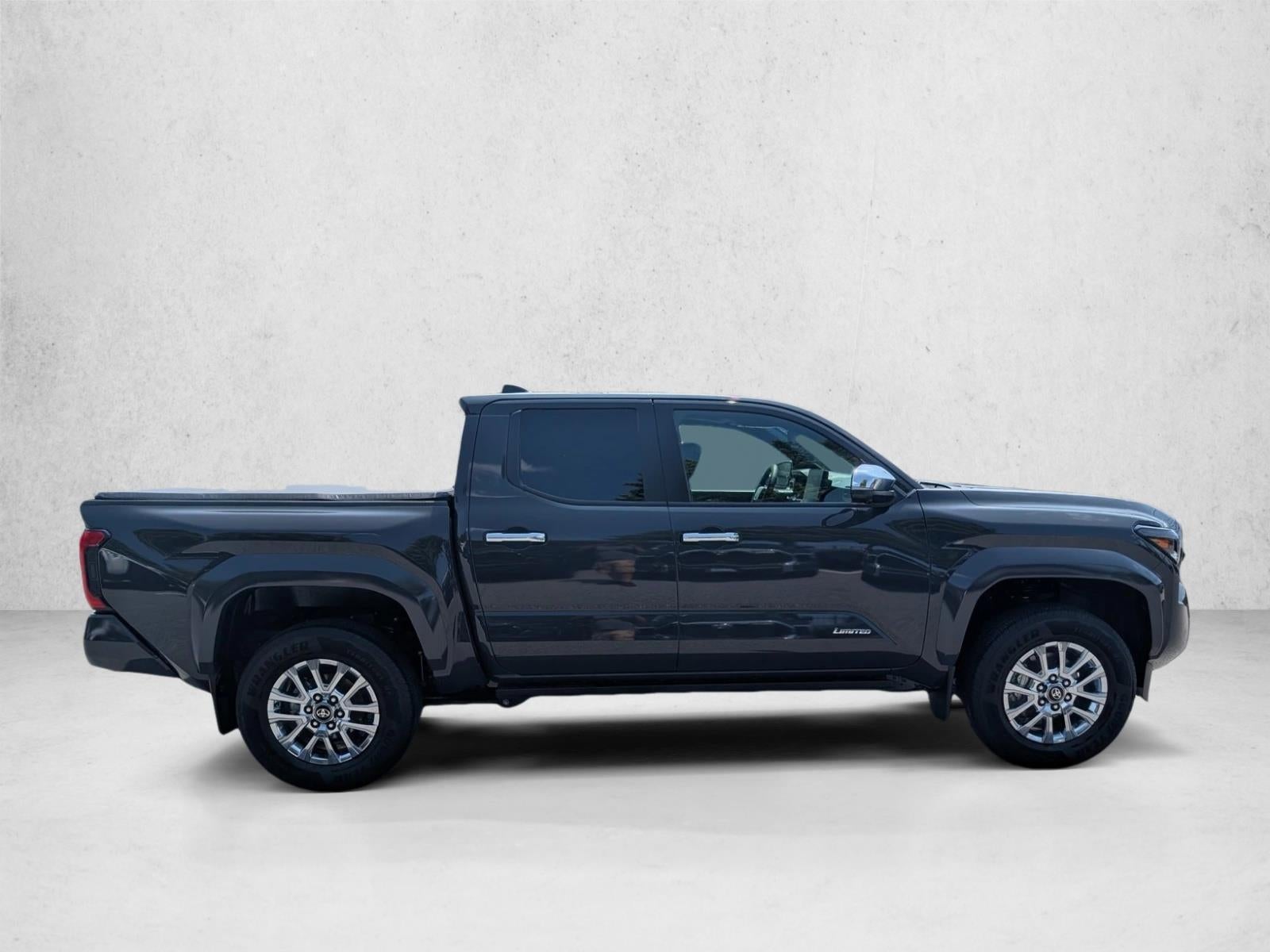 2025 Toyota Tacoma 4WD 4WD Limited Double Cab 5' Bed AT (Natl)