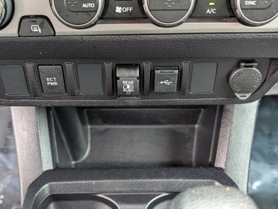 2021 Toyota Tacoma 4WD 4WD SR5 Double Cab 5' Bed V6 AT (Natl)