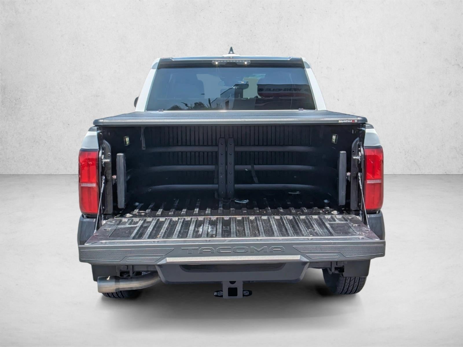 2024 Toyota Tacoma 4WD 4WD SR Double Cab 5' Bed AT (Natl)
