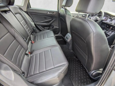 2021 Volkswagen Jetta SE Auto