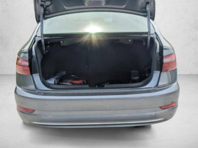 2021 Volkswagen Jetta SE Auto