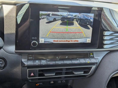 2025 Toyota Camry LE (Natl)
