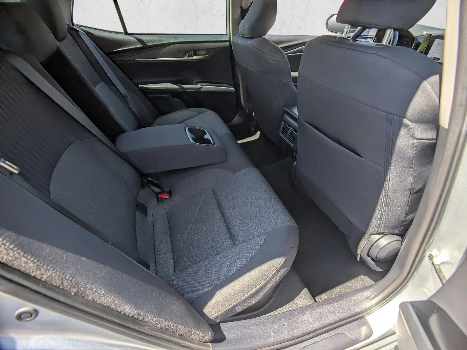 2025 Toyota Camry LE (Natl)